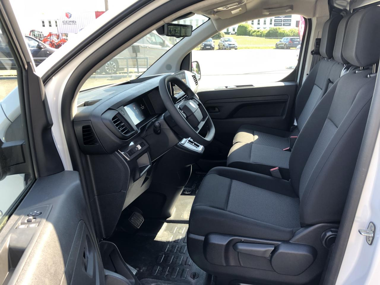 PEUGEOT EXPERT M 2.0 HDI 145CH EAT-8 - Gesloten bestelwagen: afbeelding 5 PEUGEOT EXPERT M 2.0 HDI 145CH EAT-8 - Gesloten bestelwagen: afbeelding 5