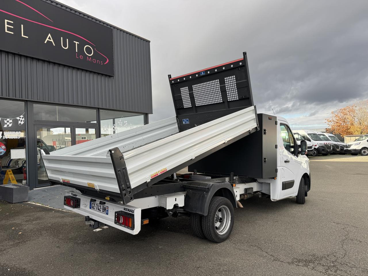 RENAULT MASTER 3T5 BENNE COFFRE RJ 2.3 DCI 145CH PROPULSION - Kipper bestelwagen: afbeelding 1 RENAULT MASTER 3T5 BENNE COFFRE RJ 2.3 DCI 145CH PROPULSION - Kipper bestelwagen: afbeelding 1