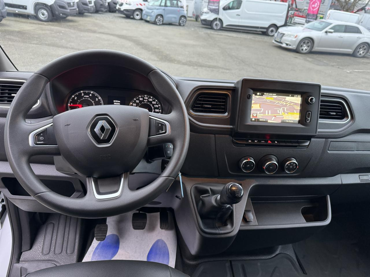 RENAULT Master Confort R3500RJ L3H2 2.3DCI 165CH CABINE APPROFONDIE 6 PLACES - Gesloten bestelwagen: afbeelding 4 RENAULT Master Confort R3500RJ L3H2 2.3DCI 165CH CABINE APPROFONDIE 6 PLACES - Gesloten bestelwagen: afbeelding 4