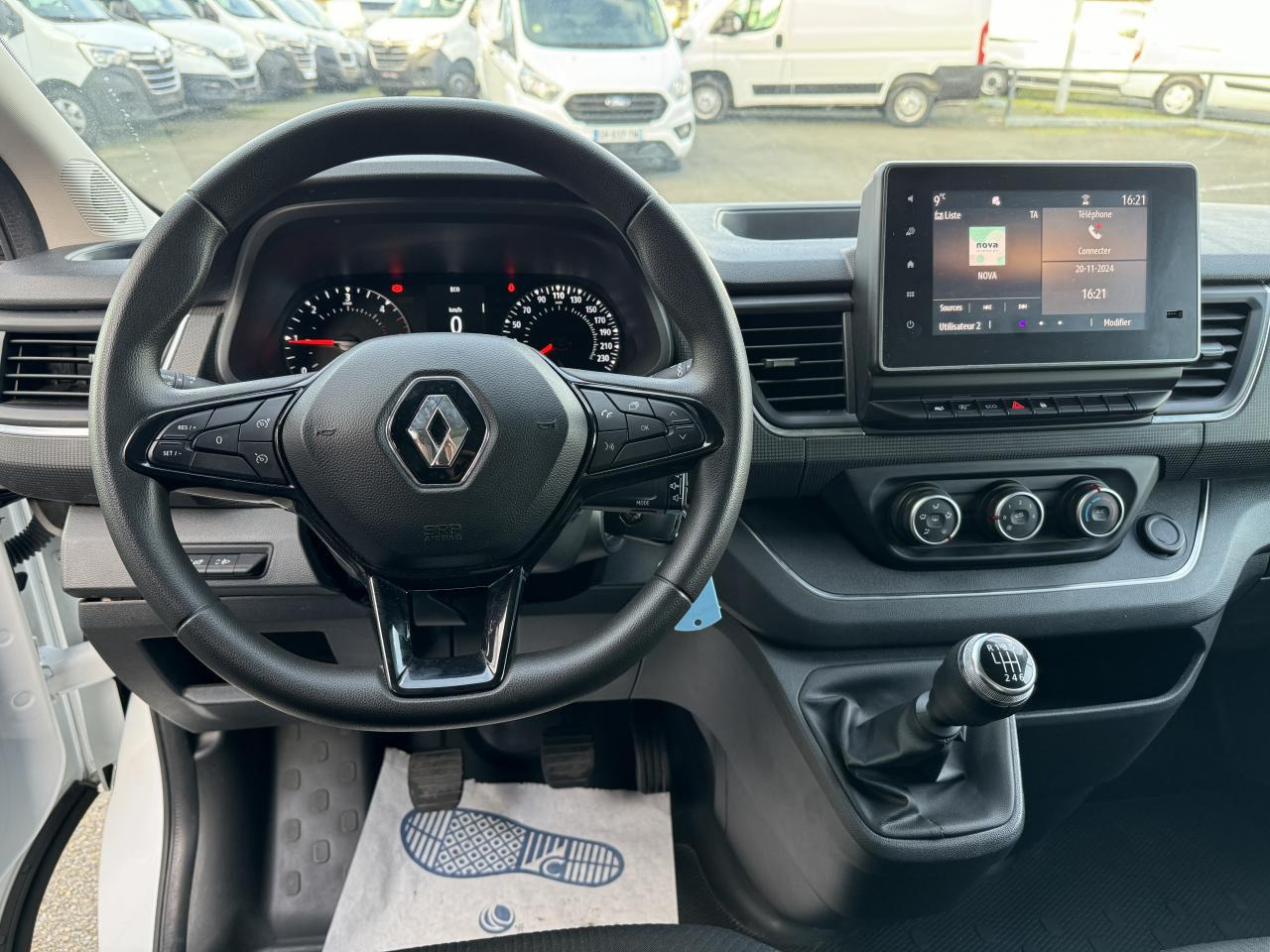 RENAULT Trafic L2H1 3000 Kg 2.0 Blue dCi - 130  III FOURGON Fourgon Grand Confort L2H1 PHASE 3 - Gesloten bestelwagen: afbeelding 4 RENAULT Trafic L2H1 3000 Kg 2.0 Blue dCi - 130  III FOURGON Fourgon Grand Confort L2H1 PHASE 3 - Gesloten bestelwagen: afbeelding 4