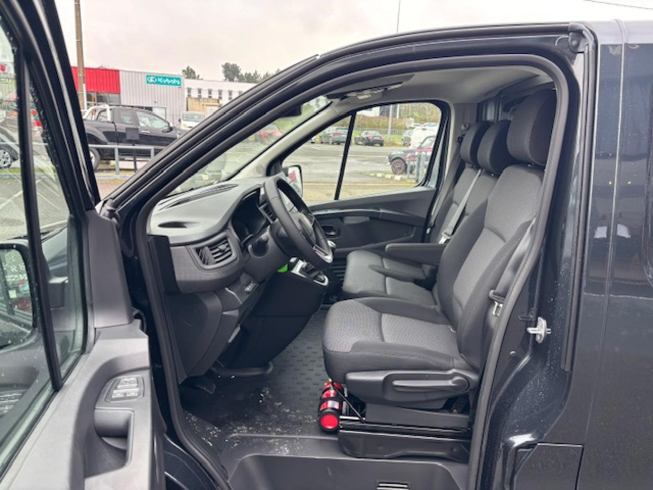 RENAULT Trafic L2H1 3000 Kg 2.0 Blue dCi - 150 2024 III FOURGON Fourgon Advance L2H1 PHASE 3 - Gesloten bestelwagen: afbeelding 5 RENAULT Trafic L2H1 3000 Kg 2.0 Blue dCi - 150 2024 III FOURGON Fourgon Advance L2H1 PHASE 3 - Gesloten bestelwagen: afbeelding 5
