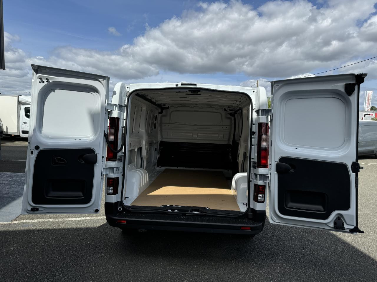 RENAULT Trafic L2H1 3000 Kg 2.0 Blue dCi - 170CH ADVANCE - Gesloten bestelwagen: afbeelding 3 RENAULT Trafic L2H1 3000 Kg 2.0 Blue dCi - 170CH ADVANCE - Gesloten bestelwagen: afbeelding 3