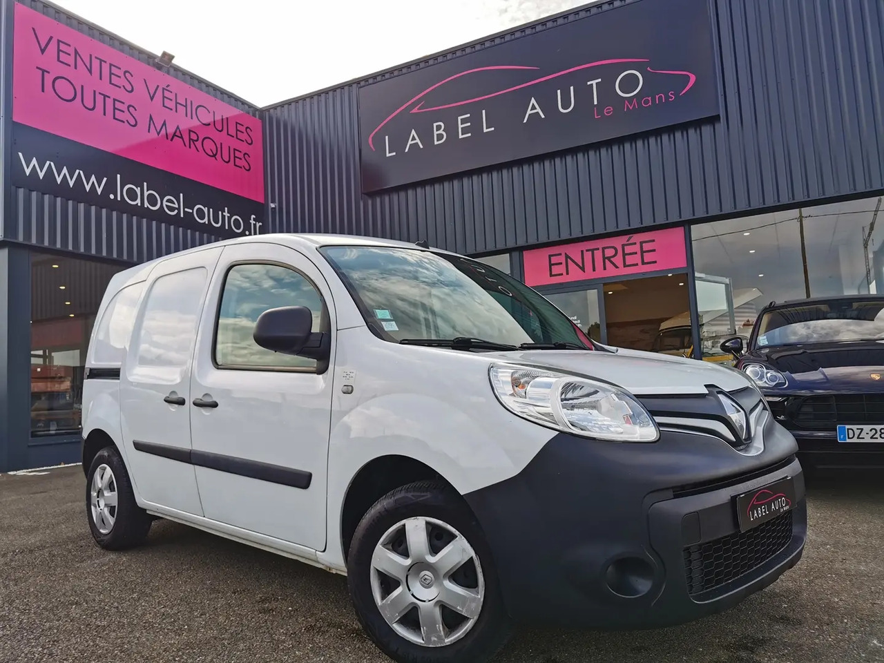 Renault Kangoo 1.5 BLUE DCI 80CH GRAND CONFORT 5CV - Gesloten bestelwagen: afbeelding 1 Renault Kangoo 1.5 BLUE DCI 80CH GRAND CONFORT 5CV - Gesloten bestelwagen: afbeelding 1
