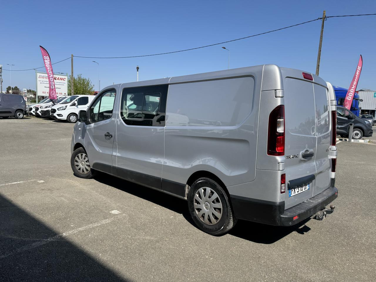 Renault Trafic L2H1 2.0 DCI 145CH CABINE APPROFONDIE 6 PLACES CONFORT EDC - Bestelwagen met dubbele cabine: afbeelding 5 Renault Trafic L2H1 2.0 DCI 145CH CABINE APPROFONDIE 6 PLACES CONFORT EDC - Bestelwagen met dubbele cabine: afbeelding 5
