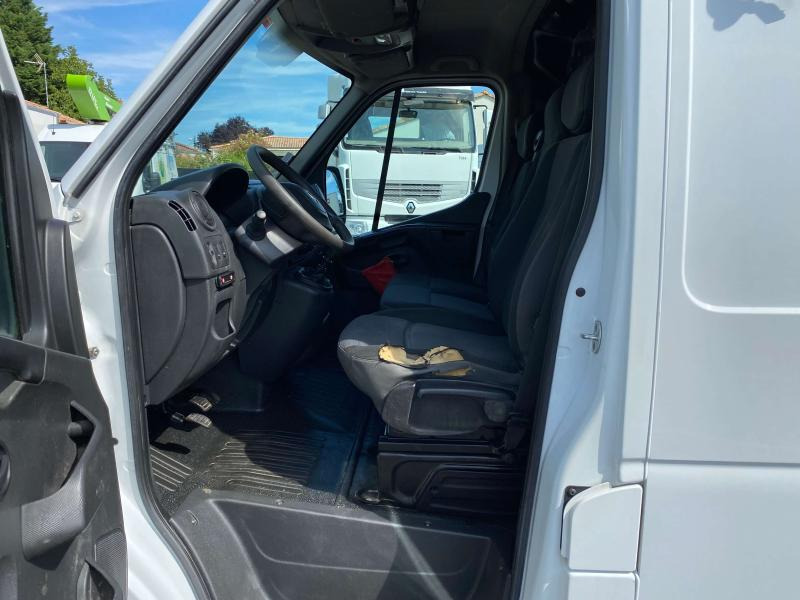Renault Master 130.35 FG Tronqué L2H2 Nacelle Pack éco - Vrachtwagen hoogwerker: afbeelding 4 Renault Master 130.35 FG Tronqué L2H2 Nacelle Pack éco - Vrachtwagen hoogwerker: afbeelding 4