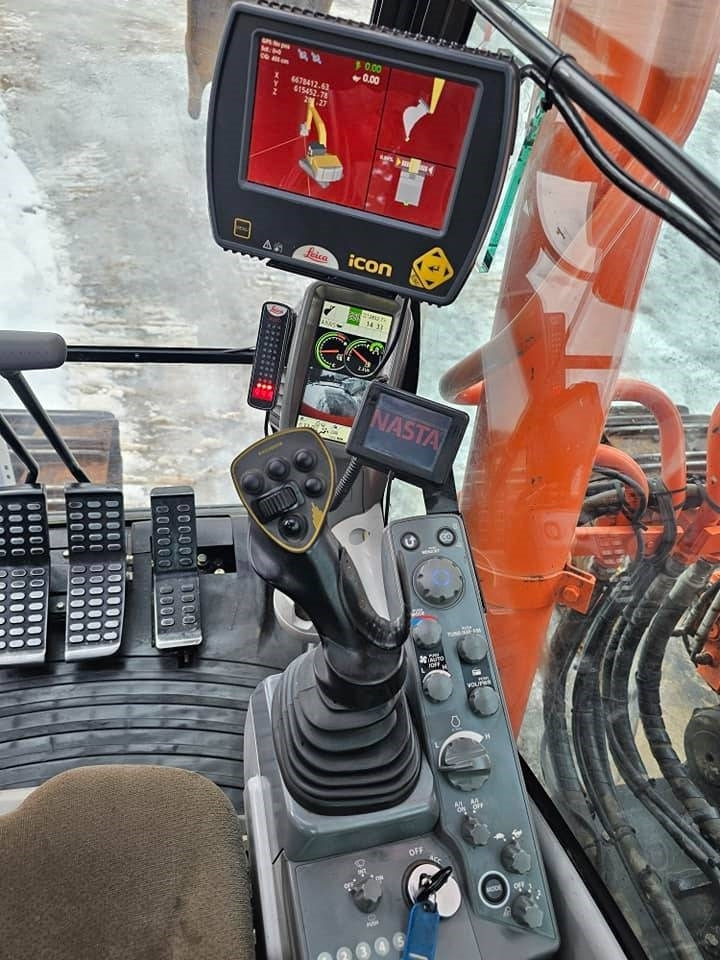 Rupsgraafmachine Hitachi ZX 300 LC-6: afbeelding 38