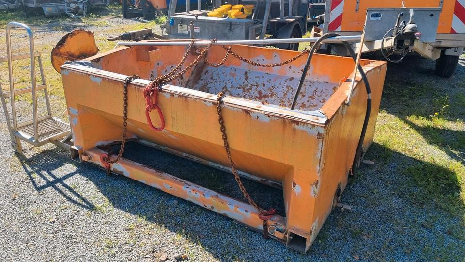 Gmeiner Salzstreuer Salzsilo für Unimog Mercedes-Benz Winterdienst - Zout/ Zandstrooier: afbeelding 2 Gmeiner Salzstreuer Salzsilo für Unimog Mercedes-Benz Winterdienst - Zout/ Zandstrooier: afbeelding 2