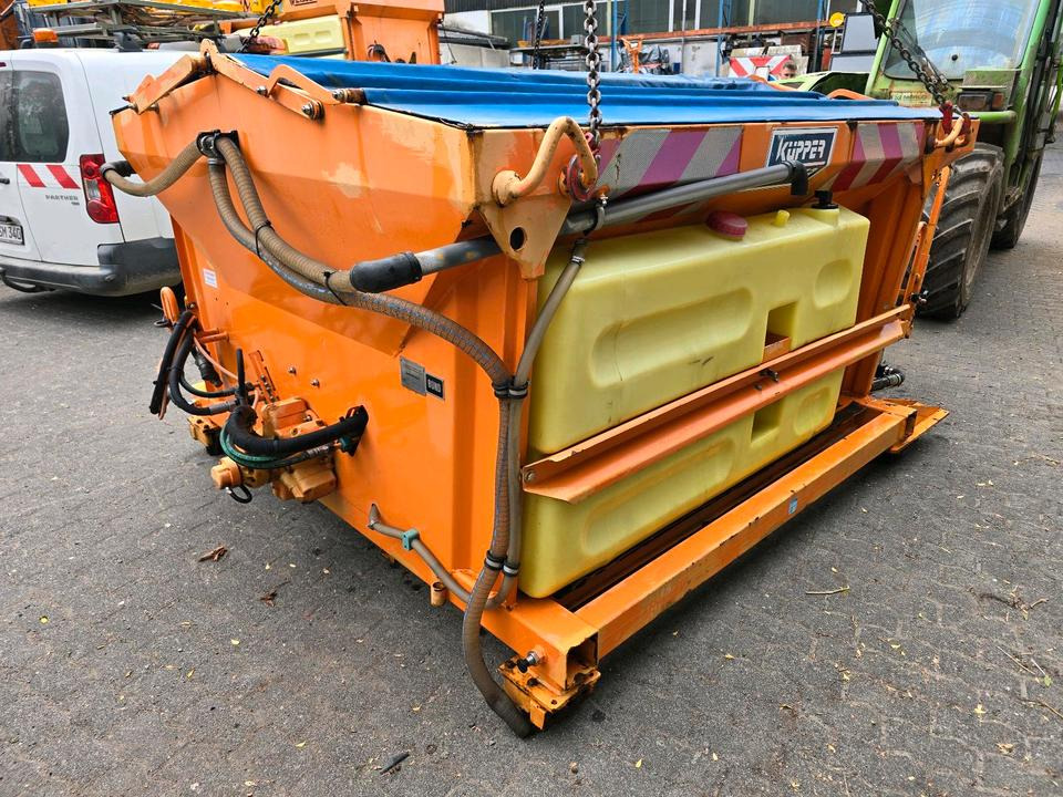 Küpper Weisser ISM STA 95 2,5M3 für Unimog UGN UGE 424 427 405 U300 U 300 400 500 MERCEDES-BENZ 218 219 318 323 423 427 327 430 429 430 435 Salzsilo Streuautomat Winterdienst - Zout/ Zandstrooier: afbeelding 4 Küpper Weisser ISM STA 95 2,5M3 für Unimog UGN UGE 424 427 405 U300 U 300 400 500 MERCEDES-BENZ 218 219 318 323 423 427 327 430 429 430 435 Salzsilo Streuautomat Winterdienst - Zout/ Zandstrooier: afbeelding 4