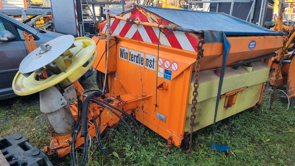 Küpper Weisser Salzstreuer Salzsilo FS 30 Winterdienst Schmidt für Unimog - Zout/ Zandstrooier: afbeelding 2 Küpper Weisser Salzstreuer Salzsilo FS 30 Winterdienst Schmidt für Unimog - Zout/ Zandstrooier: afbeelding 2