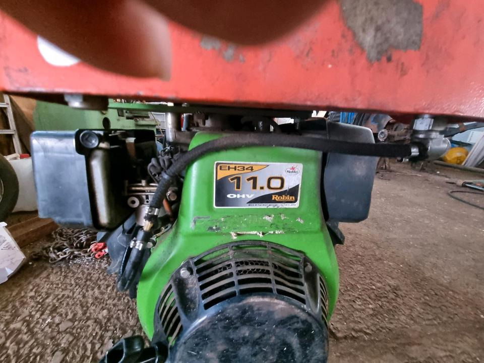 Motormäher Agria 5500 KL Grizzly Böschungsmulcher Hangmäher Reform Aebi Rasenmäher Mähausleger Böschungsmulcher Seitenmulcher Mulchgerät - Gazonmaaier: afbeelding 4 Motormäher Agria 5500 KL Grizzly Böschungsmulcher Hangmäher Reform Aebi Rasenmäher Mähausleger Böschungsmulcher Seitenmulcher Mulchgerät - Gazonmaaier: afbeelding 4