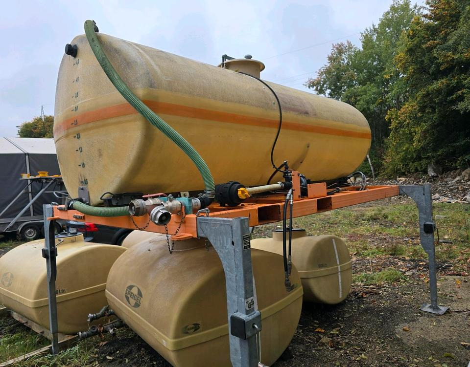 Mulag 5000FL 5m3 Wassertank Speidel Wasserfass für Unimog UGE UGN 405 U300 400 500 427 430 LKW Boschung wassertank Laugentank Bewässerung 5000liter LKW - Tankcontainer: afbeelding 1 Mulag 5000FL 5m3 Wassertank Speidel Wasserfass für Unimog UGE UGN 405 U300 400 500 427 430 LKW Boschung wassertank Laugentank Bewässerung 5000liter LKW - Tankcontainer: afbeelding 1