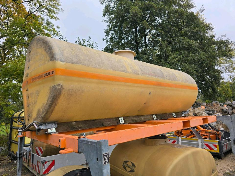 Mulag 5000FL 5m3 Wassertank Speidel Wasserfass für Unimog UGE UGN 405 U300 400 500 427 430 LKW Boschung wassertank Laugentank Bewässerung 5000liter LKW - Tankcontainer: afbeelding 2 Mulag 5000FL 5m3 Wassertank Speidel Wasserfass für Unimog UGE UGN 405 U300 400 500 427 430 LKW Boschung wassertank Laugentank Bewässerung 5000liter LKW - Tankcontainer: afbeelding 2