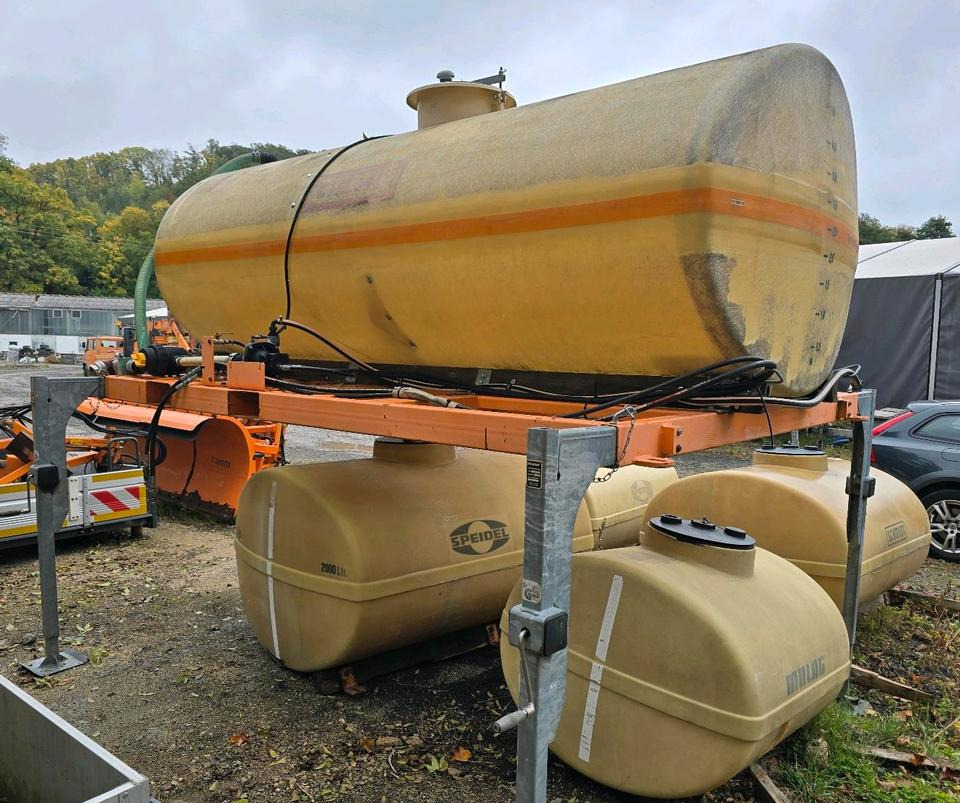 Mulag 5000FL 5m3 Wassertank Speidel Wasserfass für Unimog UGE UGN 405 U300 400 500 427 430 LKW Boschung wassertank Laugentank Bewässerung 5000liter LKW - Tankcontainer: afbeelding 3 Mulag 5000FL 5m3 Wassertank Speidel Wasserfass für Unimog UGE UGN 405 U300 400 500 427 430 LKW Boschung wassertank Laugentank Bewässerung 5000liter LKW - Tankcontainer: afbeelding 3