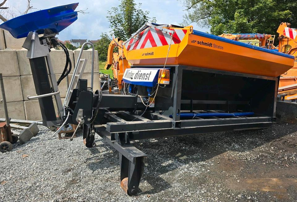 Neuwertiger Schmidt Stratos S30-27 VEP-490 Salzstreuer für Hakenlift Abrollcontainer Streuautomat Winterdienst Streusilo für LKW - Zout/ Zandstrooier: afbeelding 5 Neuwertiger Schmidt Stratos S30-27 VEP-490 Salzstreuer für Hakenlift Abrollcontainer Streuautomat Winterdienst Streusilo für LKW - Zout/ Zandstrooier: afbeelding 5