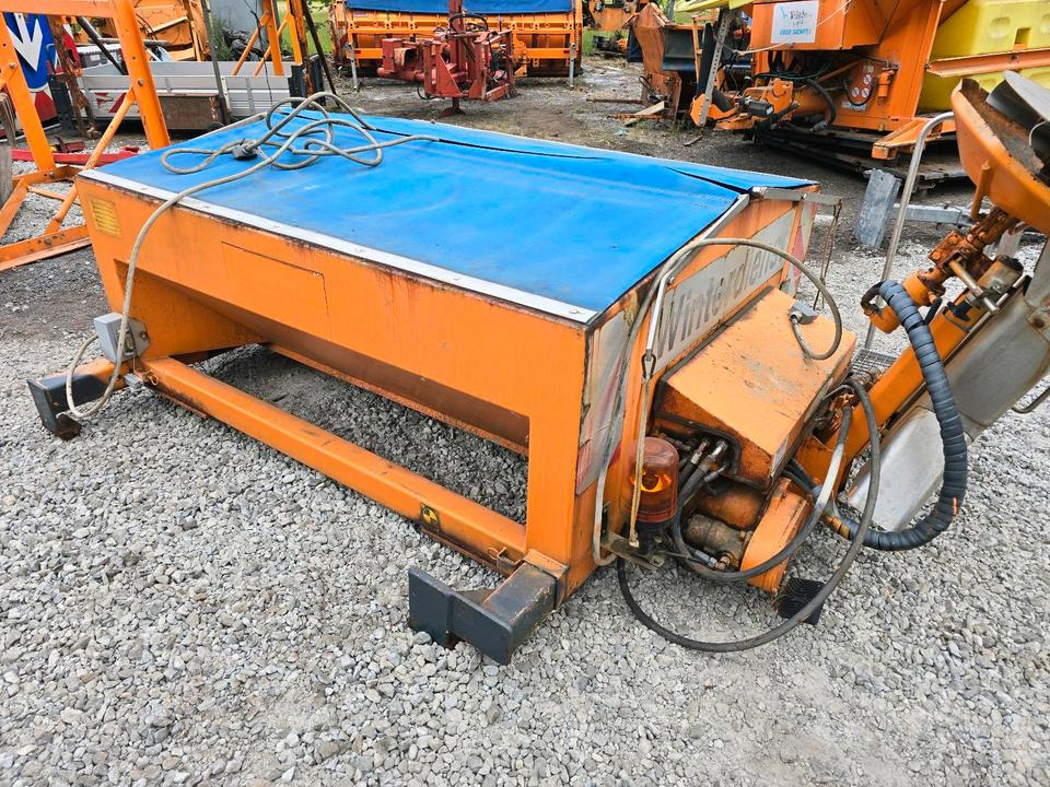 Salzstreuer Gmeiner STA 2000 C für Unimog UGN UGE 424 427 405 U300 U 300 400 500 MERCEDES-BENZ 218 219 318 323 423 427 327 430 429 430 435 Salzsilo Streuautomat Winterdienst - Zout/ Zandstrooier: afbeelding 3 Salzstreuer Gmeiner STA 2000 C für Unimog UGN UGE 424 427 405 U300 U 300 400 500 MERCEDES-BENZ 218 219 318 323 423 427 327 430 429 430 435 Salzsilo Streuautomat Winterdienst - Zout/ Zandstrooier: afbeelding 3