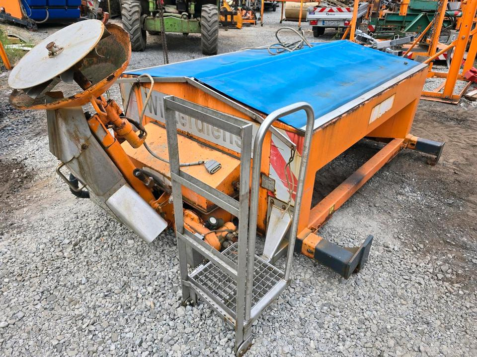 Salzstreuer Gmeiner STA 2000 C für Unimog UGN UGE 424 427 405 U300 U 300 400 500 MERCEDES-BENZ 218 219 318 323 423 427 327 430 429 430 435 Salzsilo Streuautomat Winterdienst - Zout/ Zandstrooier: afbeelding 1 Salzstreuer Gmeiner STA 2000 C für Unimog UGN UGE 424 427 405 U300 U 300 400 500 MERCEDES-BENZ 218 219 318 323 423 427 327 430 429 430 435 Salzsilo Streuautomat Winterdienst - Zout/ Zandstrooier: afbeelding 1