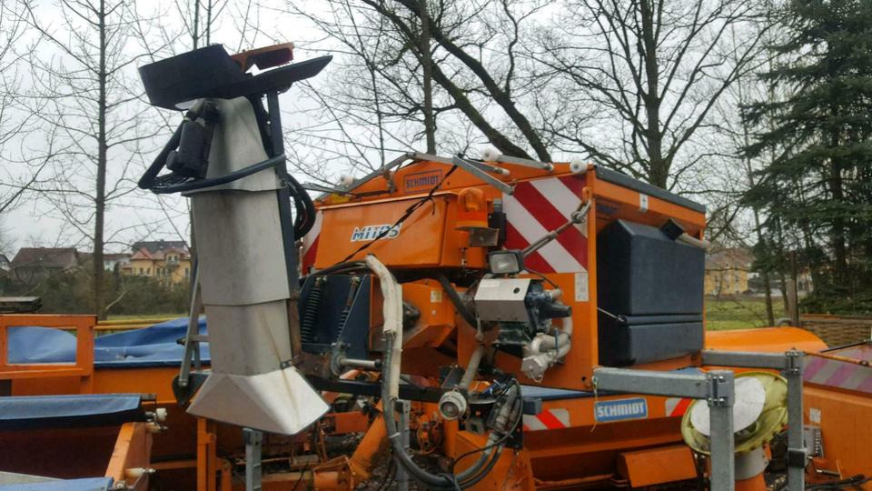 Salzstreuer Schmidt Winterdienst Unimog Multicar Tremo Fendt deut - Zout/ Zandstrooier: afbeelding 1 Salzstreuer Schmidt Winterdienst Unimog Multicar Tremo Fendt deut - Zout/ Zandstrooier: afbeelding 1