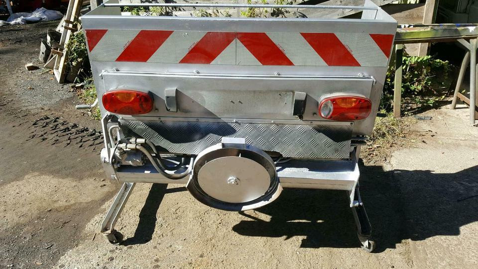 Salzstreuer Schmidt Winterdienst Unimog Multicar Tremo Fendt deut - Zout/ Zandstrooier: afbeelding 3 Salzstreuer Schmidt Winterdienst Unimog Multicar Tremo Fendt deut - Zout/ Zandstrooier: afbeelding 3