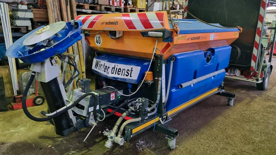 Schmidt Stratos S25K-21 Salzstreuer Salzsilo für Unimog Mercedes Benz 405 U427 430 423 530 527 318 Winterdienst Aebi Schneepflug - Zout/ Zandstrooier: afbeelding 1 Schmidt Stratos S25K-21 Salzstreuer Salzsilo für Unimog Mercedes Benz 405 U427 430 423 530 527 318 Winterdienst Aebi Schneepflug - Zout/ Zandstrooier: afbeelding 1