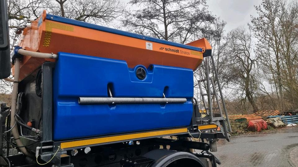 Schmidt Stratos S25K-21 Salzstreuer Salzsilo für Unimog Mercedes Benz 405 U427 430 423 530 527 318 Winterdienst Aebi Schneepflug - Zout/ Zandstrooier: afbeelding 2 Schmidt Stratos S25K-21 Salzstreuer Salzsilo für Unimog Mercedes Benz 405 U427 430 423 530 527 318 Winterdienst Aebi Schneepflug - Zout/ Zandstrooier: afbeelding 2