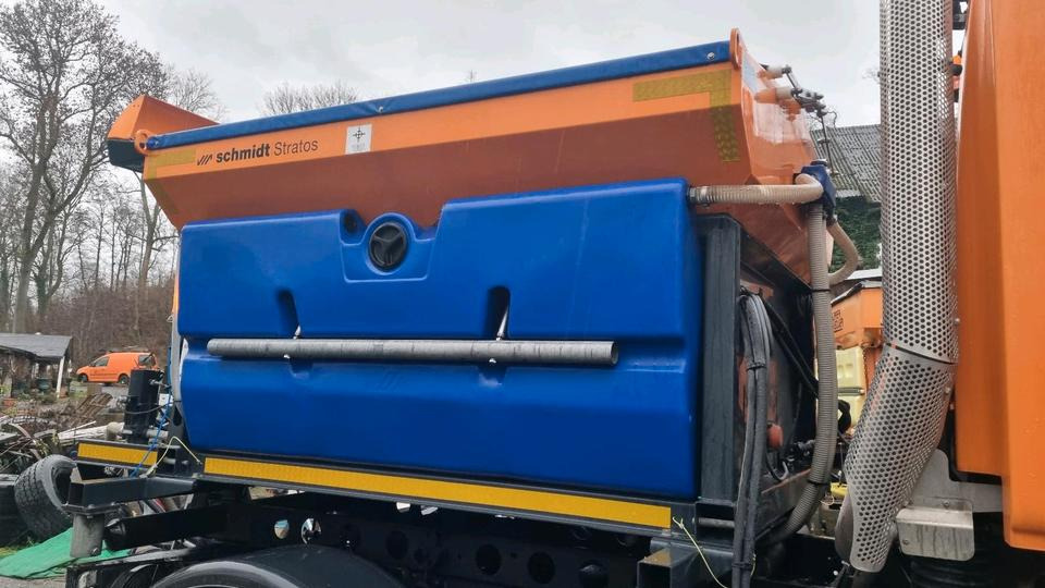 Schmidt Stratos S25K-21 Salzstreuer Salzsilo für Unimog Mercedes Benz 405 U427 430 423 530 527 318 Winterdienst Aebi Schneepflug - Zout/ Zandstrooier: afbeelding 4 Schmidt Stratos S25K-21 Salzstreuer Salzsilo für Unimog Mercedes Benz 405 U427 430 423 530 527 318 Winterdienst Aebi Schneepflug - Zout/ Zandstrooier: afbeelding 4