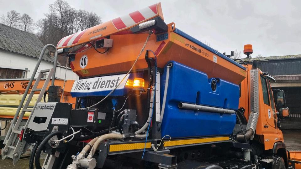 Schmidt Stratos S25K-21 Salzstreuer Salzsilo für Unimog Mercedes Benz 405 U427 430 423 530 527 318 Winterdienst Aebi Schneepflug - Zout/ Zandstrooier: afbeelding 1 Schmidt Stratos S25K-21 Salzstreuer Salzsilo für Unimog Mercedes Benz 405 U427 430 423 530 527 318 Winterdienst Aebi Schneepflug - Zout/ Zandstrooier: afbeelding 1