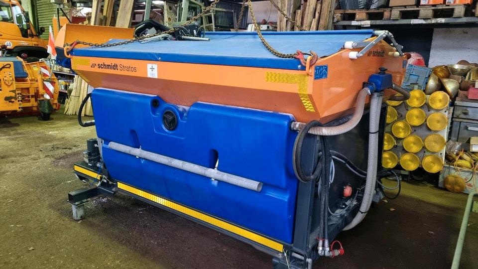 Schmidt Stratos S25K-21 Salzstreuer Salzsilo für Unimog Mercedes Benz 405 U427 430 423 530 527 318 Winterdienst Aebi Schneepflug - Zout/ Zandstrooier: afbeelding 3 Schmidt Stratos S25K-21 Salzstreuer Salzsilo für Unimog Mercedes Benz 405 U427 430 423 530 527 318 Winterdienst Aebi Schneepflug - Zout/ Zandstrooier: afbeelding 3