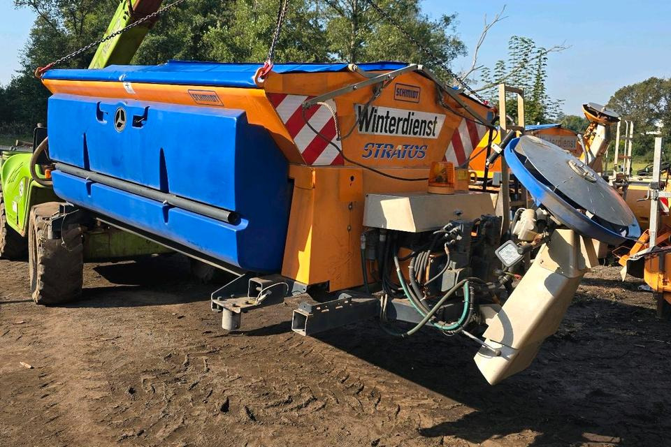 Schmidt Stratos Salzstreuer S44 4,4m3 für Unimog 405 U500 527 530 535 Aufbaustreuautomat Salzsilo Winterdienst Küpper-Weisser Epoke - Zout/ Zandstrooier: afbeelding 1 Schmidt Stratos Salzstreuer S44 4,4m3 für Unimog 405 U500 527 530 535 Aufbaustreuautomat Salzsilo Winterdienst Küpper-Weisser Epoke - Zout/ Zandstrooier: afbeelding 1
