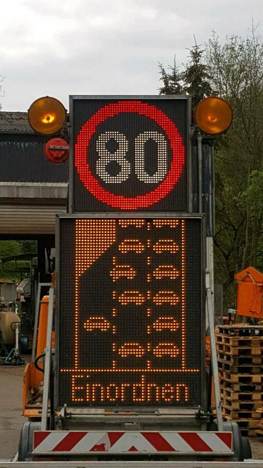 Bouwmaterieel, Aanhanger Trebbiner VWT E Verkehrsleittafel Verkehrsleitanhänger Nissen: afbeelding 6 Bouwmaterieel, Aanhanger Trebbiner VWT E Verkehrsleittafel Verkehrsleitanhänger Nissen: afbeelding 6