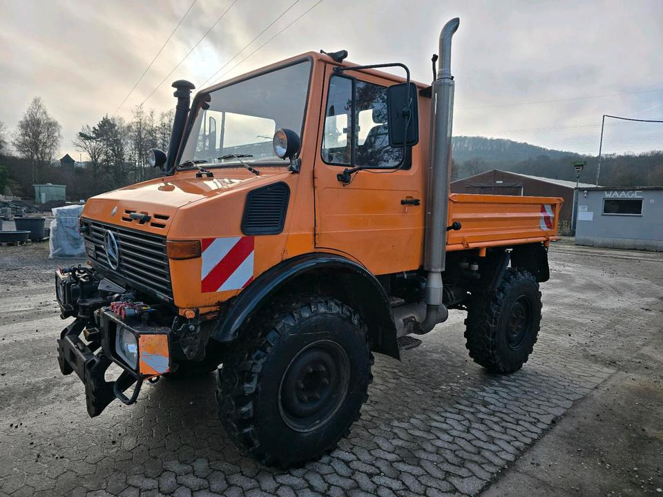 Unimog U1400 bj. 1990 424 427/10 Mercedes-Benz 1400 1600 1200 1000 - Kipper vrachtwagen, Gemeentelijke machine/ Speciaal: afbeelding 1 Unimog U1400 bj. 1990 424 427/10 Mercedes-Benz 1400 1600 1200 1000 - Kipper vrachtwagen, Gemeentelijke machine/ Speciaal: afbeelding 1