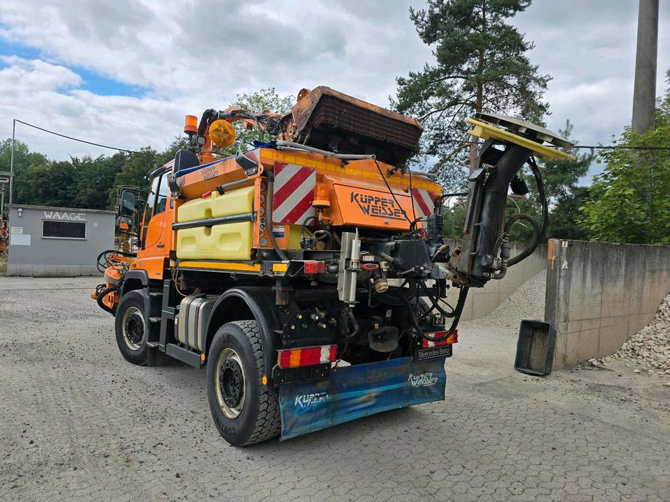 Unimog U400 2013 405/10 405/12 NKS-Z-UGN-43K Bluetec 5 Mercedes-Benz UGE UGN Mulag MKM700 Mähausleger Böschungsmäher Böschungsmulcher Küpper-Weisser IMS Salzstreuer - Sneeuwruimer: afbeelding 4 Unimog U400 2013 405/10 405/12 NKS-Z-UGN-43K Bluetec 5 Mercedes-Benz UGE UGN Mulag MKM700 Mähausleger Böschungsmäher Böschungsmulcher Küpper-Weisser IMS Salzstreuer - Sneeuwruimer: afbeelding 4