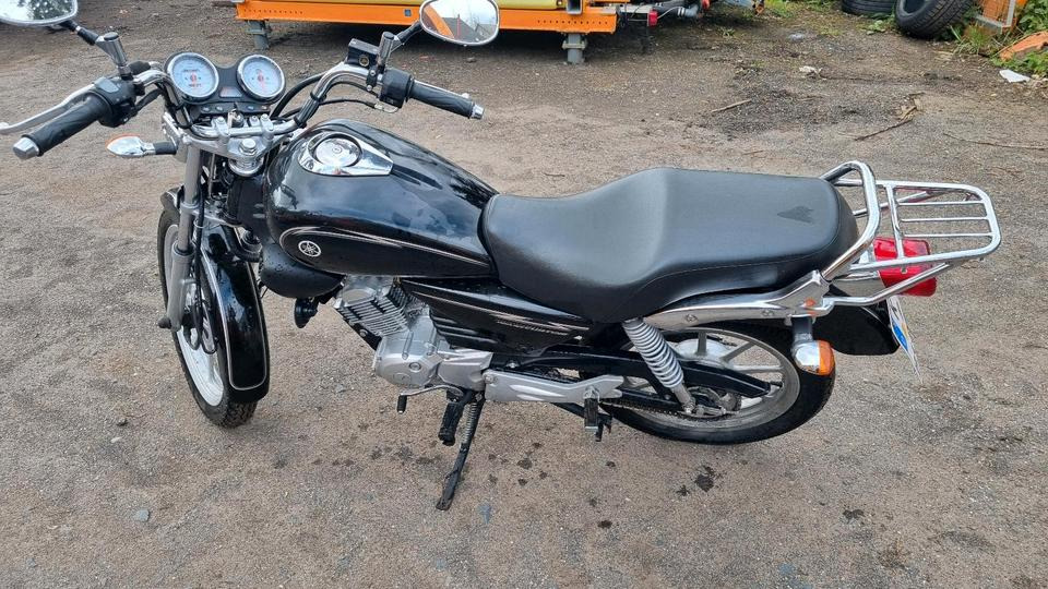 YAMAHA YBR Custom Motorrad 9626km Moped - Motorfiets: afbeelding 1 YAMAHA YBR Custom Motorrad 9626km Moped - Motorfiets: afbeelding 1