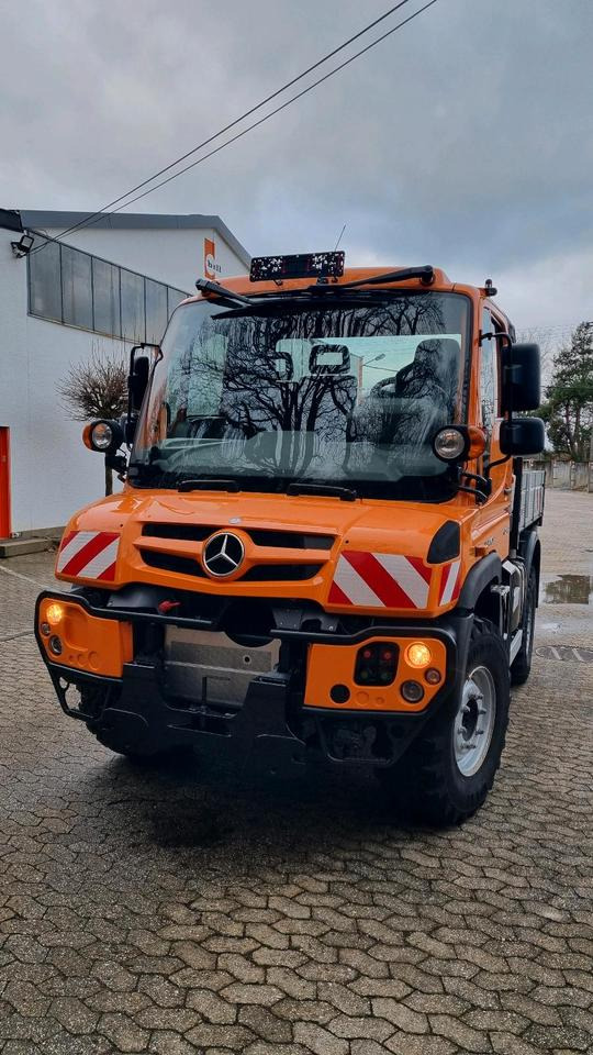 Zu vermieten Unimog 405 U318 423 429 430 Mercedes Benz 318 527 Vermietung - Sneeuwruimer: afbeelding 2 Zu vermieten Unimog 405 U318 423 429 430 Mercedes Benz 318 527 Vermietung - Sneeuwruimer: afbeelding 2