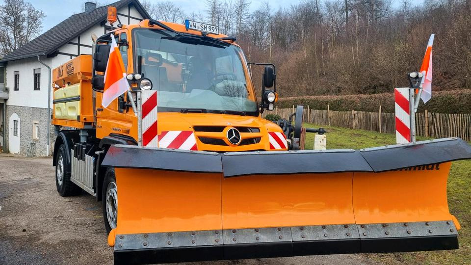 Zu vermieten Unimog 405 U527 Winterdienst Schmidt Salzstreuer 423 429 430 Mercedes Benz 318 527 Vermietung - Sneeuwruimer: afbeelding 1 Zu vermieten Unimog 405 U527 Winterdienst Schmidt Salzstreuer 423 429 430 Mercedes Benz 318 527 Vermietung - Sneeuwruimer: afbeelding 1