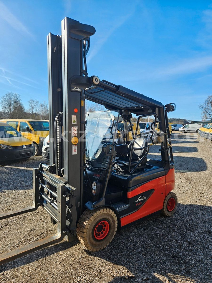 Linde E25 R Roadster , 6.880mm Hubhöhe, StVZO hydr. Zi - Elektrische heftruck: afbeelding 5 Linde E25 R Roadster , 6.880mm Hubhöhe, StVZO hydr. Zi - Elektrische heftruck: afbeelding 5