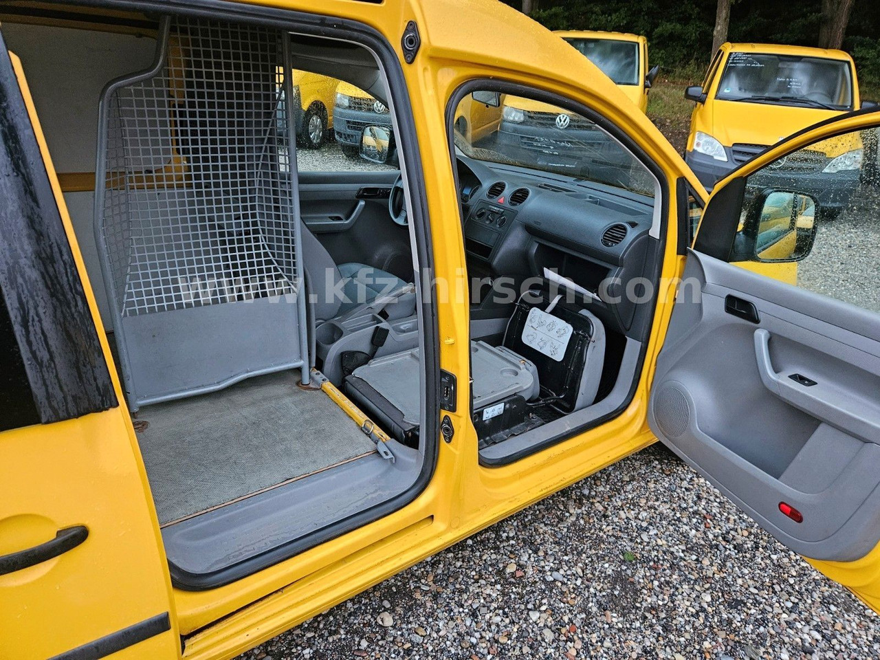 Volkswagen Caddy 2.0SDI*2xSchiebetüre*1.Hand* - Kleine bestelwagen: afbeelding 4 Volkswagen Caddy 2.0SDI*2xSchiebetüre*1.Hand* - Kleine bestelwagen: afbeelding 4