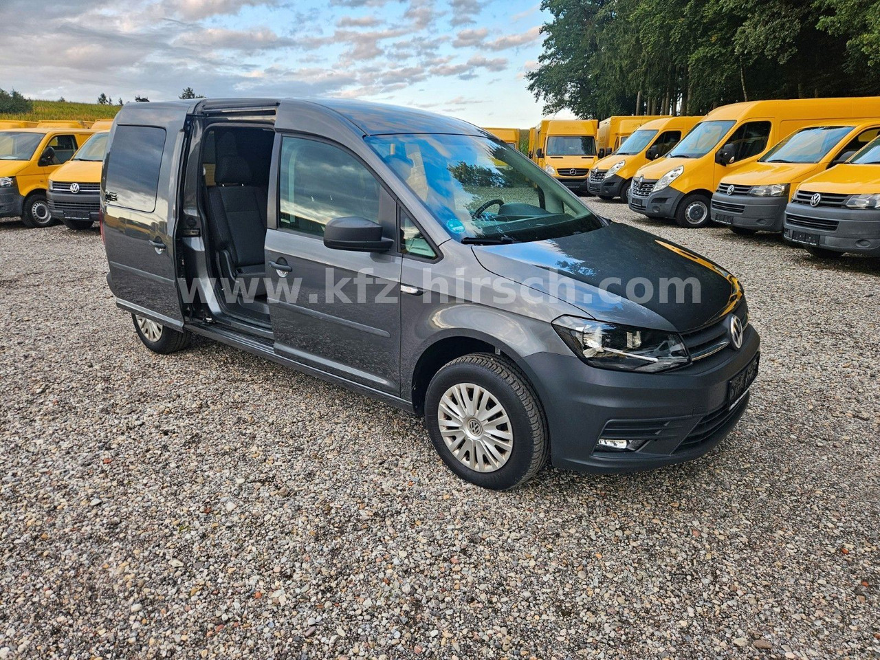 Volkswagen Caddy Maxi Conceptline|Temp|Sitzhzg|NAVI|2xS-Tür - Stationwagen: afbeelding 1 Volkswagen Caddy Maxi Conceptline|Temp|Sitzhzg|NAVI|2xS-Tür - Stationwagen: afbeelding 1