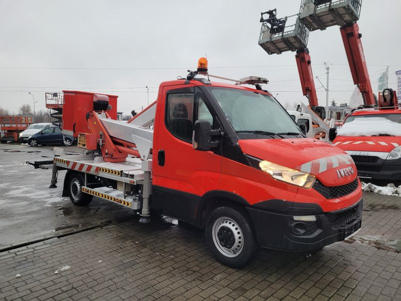Iveco Daily 35S12 podnośnik koszowy 20 m Multitel MX200 bucket truck boom lift - Vrachtwagen hoogwerker: afbeelding 3 Iveco Daily 35S12 podnośnik koszowy 20 m Multitel MX200 bucket truck boom lift - Vrachtwagen hoogwerker: afbeelding 3