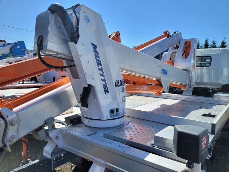 Mitsubishi Canter Fuso 3C13 podnośnik koszowy 20 m Multitel MXE200 - Vrachtwagen hoogwerker: afbeelding 5 Mitsubishi Canter Fuso 3C13 podnośnik koszowy 20 m Multitel MXE200 - Vrachtwagen hoogwerker: afbeelding 5