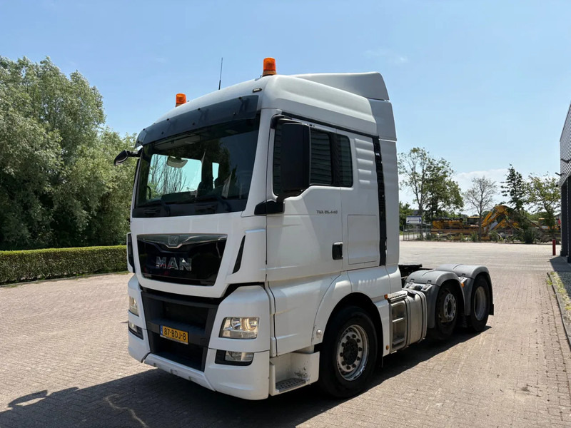 MAN TGX 26.440 / LOW KM ORIGINAL / HOLLAND TRUCK / 2 BEDS / - Trekker: afbeelding 2 MAN TGX 26.440 / LOW KM ORIGINAL / HOLLAND TRUCK / 2 BEDS / - Trekker: afbeelding 2