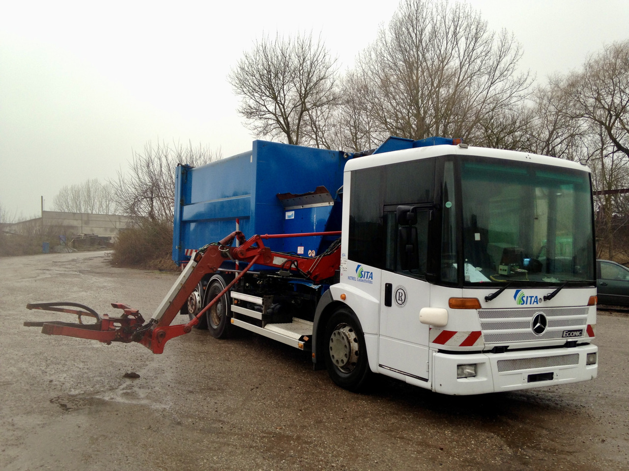 MERCEDES-BENZ ECONIC - Vuilniswagen: afbeelding 2 MERCEDES-BENZ ECONIC - Vuilniswagen: afbeelding 2