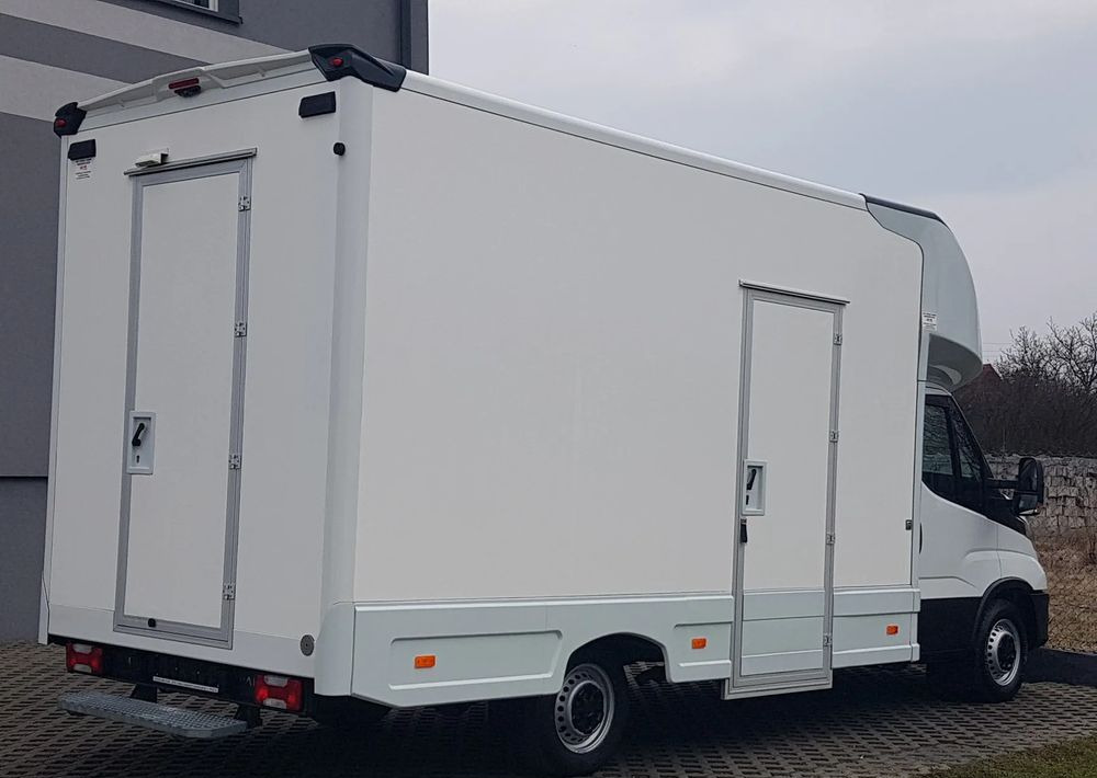 Iveco DAILY KONTENER NISKOPODŁOGOWY 4,43x2,23x2,42 SKLEP BAR FOODTRUCK KAMPER KLIMA - Camper: afbeelding 4 Iveco DAILY KONTENER NISKOPODŁOGOWY 4,43x2,23x2,42 SKLEP BAR FOODTRUCK KAMPER KLIMA - Camper: afbeelding 4