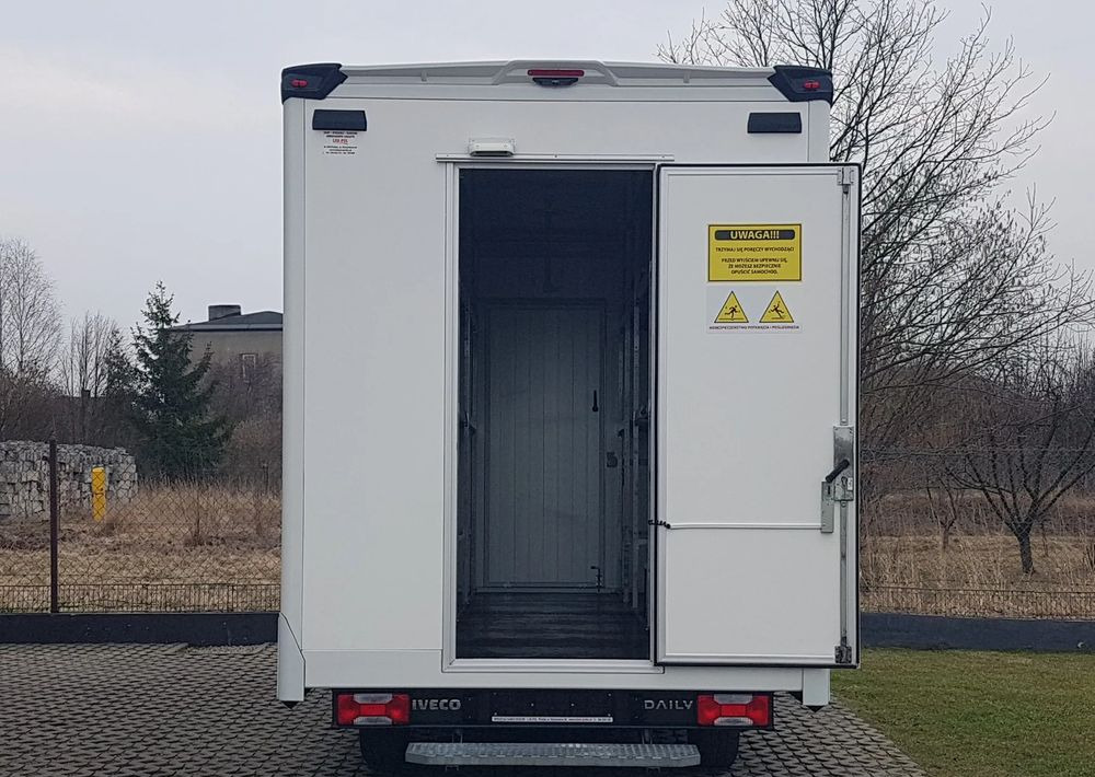 Iveco DAILY KONTENER NISKOPODŁOGOWY 4,43x2,23x2,42 SKLEP BAR FOODTRUCK KAMPER KLIMA - Camper: afbeelding 5 Iveco DAILY KONTENER NISKOPODŁOGOWY 4,43x2,23x2,42 SKLEP BAR FOODTRUCK KAMPER KLIMA - Camper: afbeelding 5
