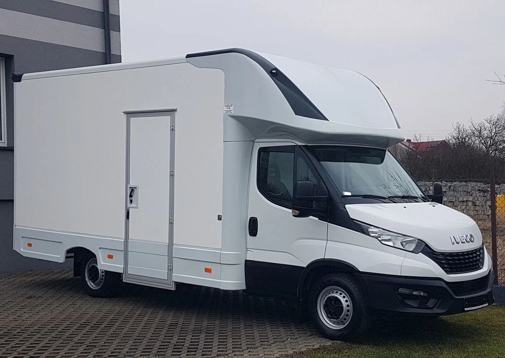 Iveco DAILY KONTENER NISKOPODŁOGOWY 4,43x2,23x2,42 SKLEP BAR FOODTRUCK KAMPER KLIMA - Camper: afbeelding 1 Iveco DAILY KONTENER NISKOPODŁOGOWY 4,43x2,23x2,42 SKLEP BAR FOODTRUCK KAMPER KLIMA - Camper: afbeelding 1