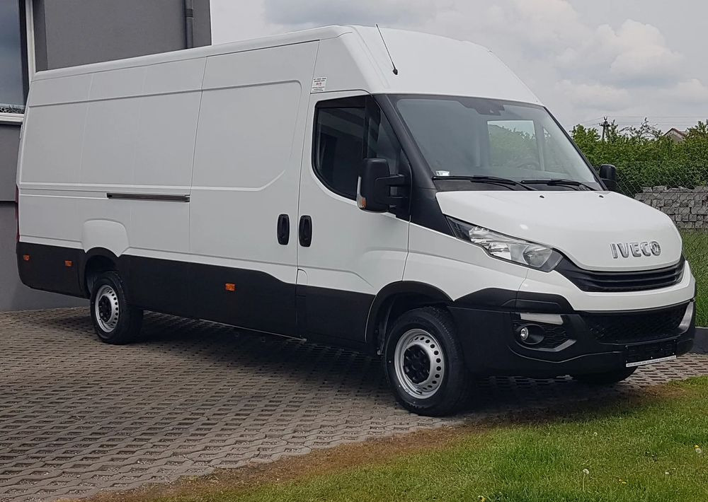 Iveco DAILY 35S15 3,0 MAXI DŁUGI WYSOKI KLIMATRONIK TEMPOMAT BLASZAK VAN - Gesloten bestelwagen: afbeelding 1 Iveco DAILY 35S15 3,0 MAXI DŁUGI WYSOKI KLIMATRONIK TEMPOMAT BLASZAK VAN - Gesloten bestelwagen: afbeelding 1