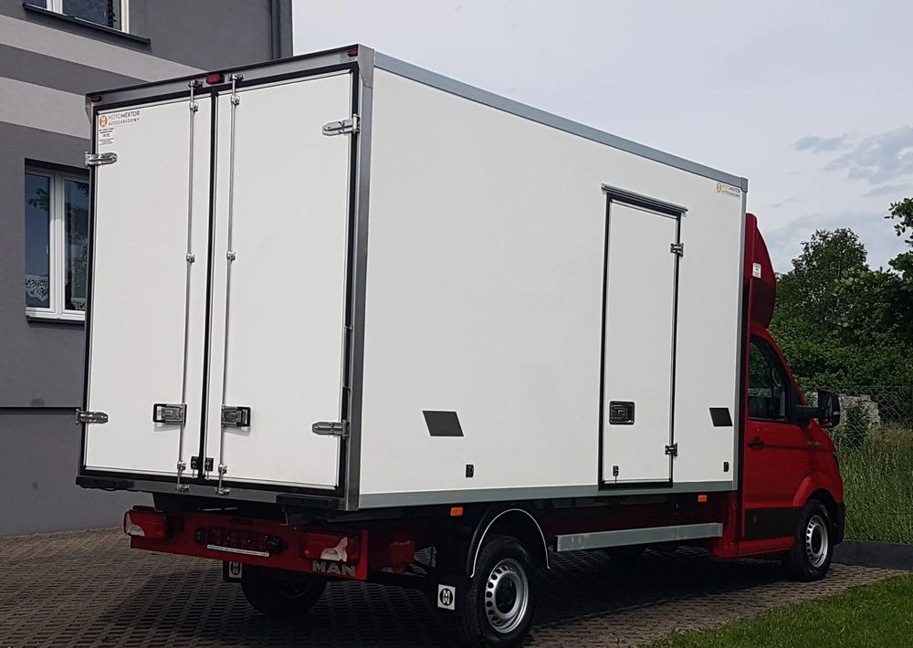 MAN TGE 3.180 8 EP CHŁODNIA AGREGAT 4,20x2,10x2,20 IZOTERMA FUNKCJA GRZANIA KLIMA DMC 3500 KG - Koelwagen: afbeelding 4 MAN TGE 3.180 8 EP CHŁODNIA AGREGAT 4,20x2,10x2,20 IZOTERMA FUNKCJA GRZANIA KLIMA DMC 3500 KG - Koelwagen: afbeelding 4