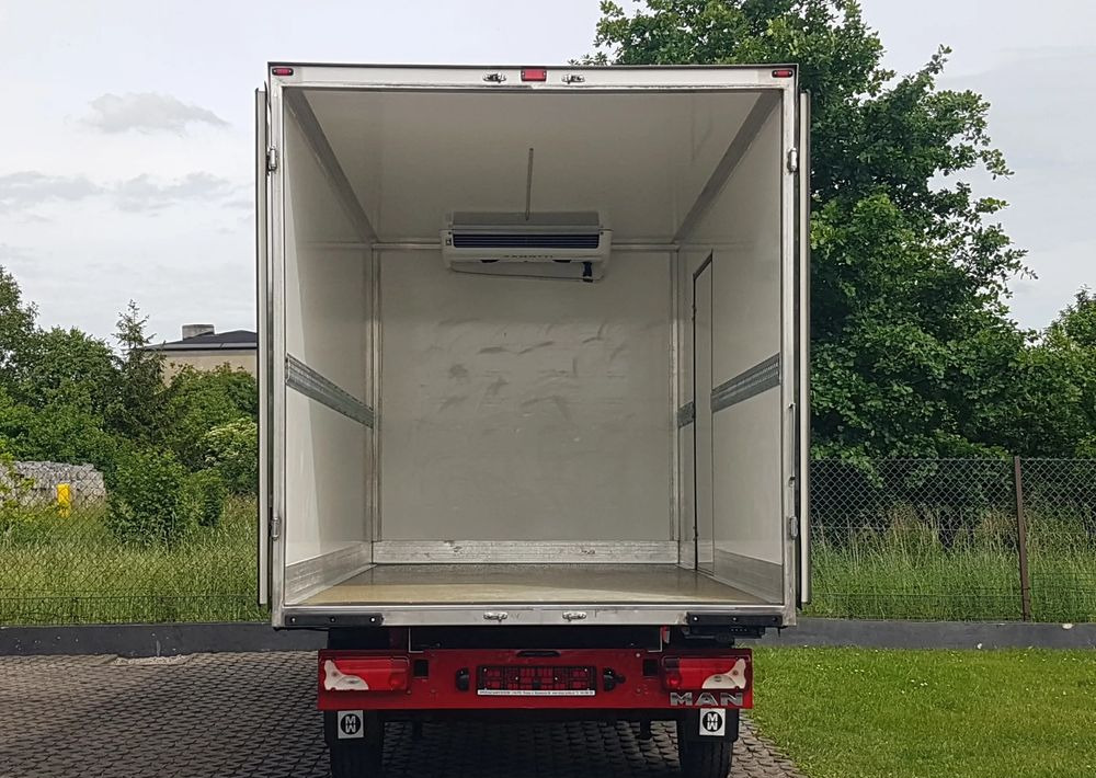 MAN TGE 3.180 8 EP CHŁODNIA AGREGAT 4,20x2,10x2,20 IZOTERMA FUNKCJA GRZANIA KLIMA DMC 3500 KG - Koelwagen: afbeelding 5 MAN TGE 3.180 8 EP CHŁODNIA AGREGAT 4,20x2,10x2,20 IZOTERMA FUNKCJA GRZANIA KLIMA DMC 3500 KG - Koelwagen: afbeelding 5