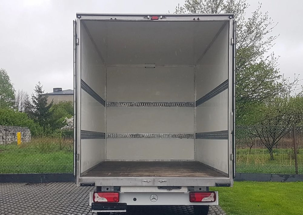 Mercedes-Benz Sprinter KONTENER 8EP 4,11x2,15x2,30 KLIMA 314 CDI MANUAL KRAJOWY AC - Bestelwagen gesloten laadbak: afbeelding 5 Mercedes-Benz Sprinter KONTENER 8EP 4,11x2,15x2,30 KLIMA 314 CDI MANUAL KRAJOWY AC - Bestelwagen gesloten laadbak: afbeelding 5