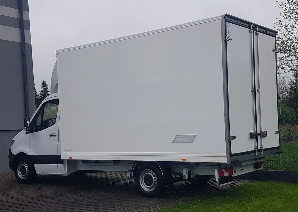 Mercedes-Benz Sprinter KONTENER 8EP 4,11x2,15x2,30 KLIMA 314 CDI MANUAL KRAJOWY AC - Bestelwagen gesloten laadbak: afbeelding 3 Mercedes-Benz Sprinter KONTENER 8EP 4,11x2,15x2,30 KLIMA 314 CDI MANUAL KRAJOWY AC - Bestelwagen gesloten laadbak: afbeelding 3
