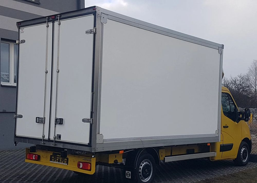 Renault MASTER KONTENER 8EP 4,21x2,23x2,22 KLIMA KRAJOWY MANUAL 6-BIEGÓW - Bestelwagen gesloten laadbak: afbeelding 4 Renault MASTER KONTENER 8EP 4,21x2,23x2,22 KLIMA KRAJOWY MANUAL 6-BIEGÓW - Bestelwagen gesloten laadbak: afbeelding 4